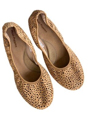Like New Hush Puppies Leather / Calf Hair Flats Tan Black Size 10